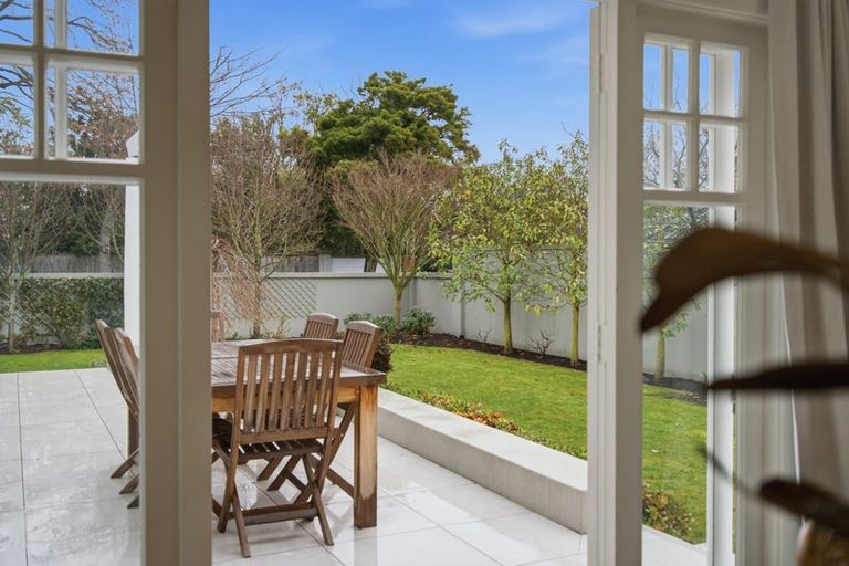 Photo of property in 3 Royds Street, Fendalton, Christchurch, 8014