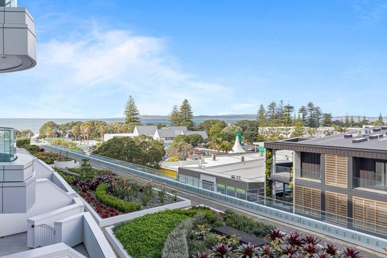 Photo of property in 510/11 Tamariki Avenue, Kelston, Auckland, 0602