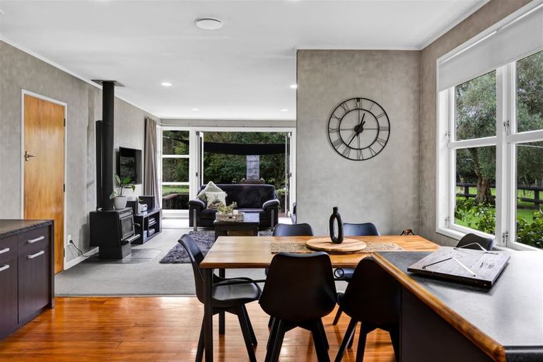 Photo of property in 361 Corbett Road, Paraite, New Plymouth, 4373