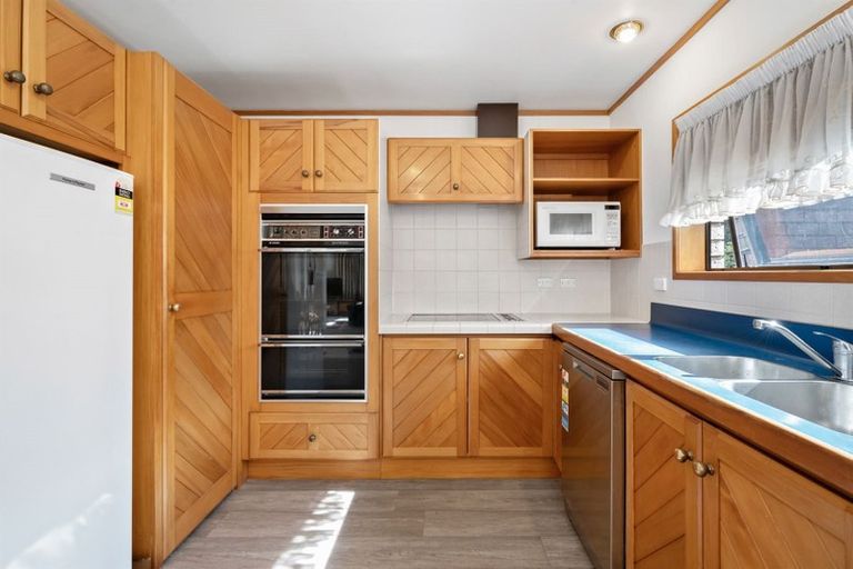 Photo of property in 17 Montclair Rise, Browns Bay, Auckland, 0630