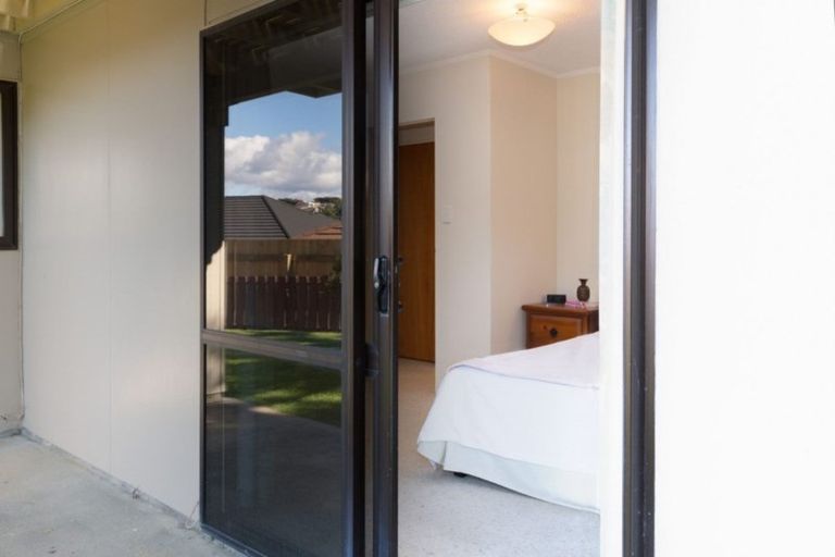 Photo of property in 27a Shackle Lane, Whitby, Porirua, 5024