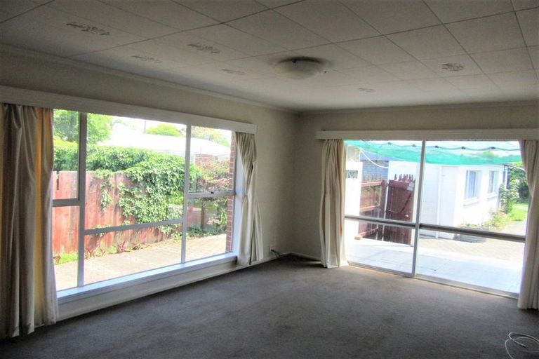 Photo of property in 3 Milnebank Street, Upper Riccarton, Christchurch, 8041