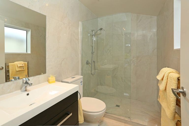 Photo of property in 679a Swanson Road, Swanson, Auckland, 0612