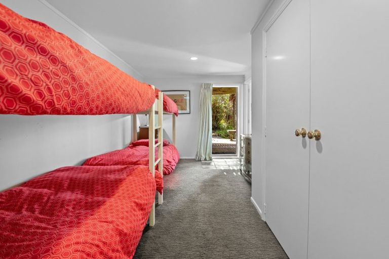 Photo of property in 35 Spencer Road, Lake Tarawera, Rotorua, 3076