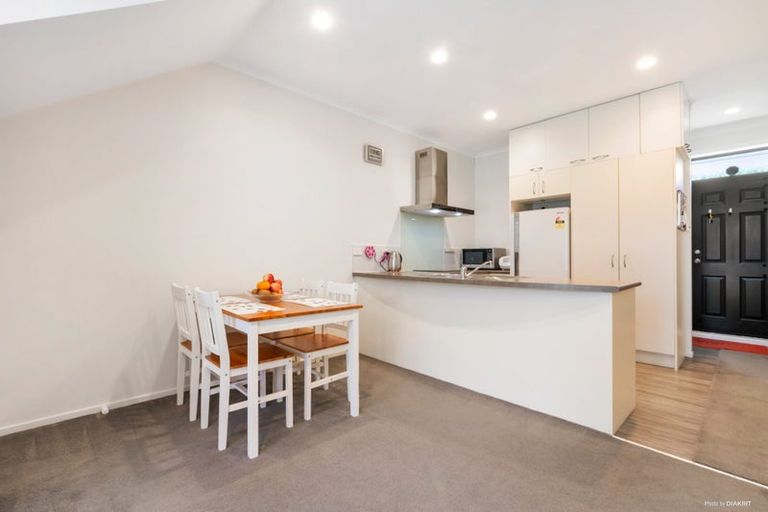 Photo of property in Tuscany Towers, 89/1 Ambrico Place, New Lynn, Auckland, 0600