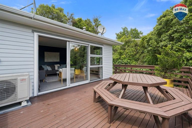 Photo of property in 86 Holborn Drive, Stokes Valley, Lower Hutt, 5019