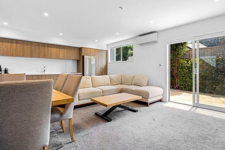 Photo of property in 5/217 Armagh Street, Christchurch Central, Christchurch, 8011