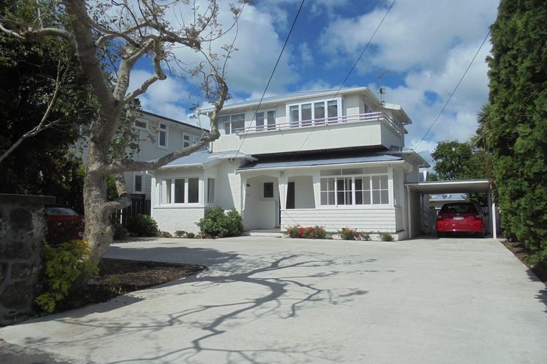 Photo of property in 20 Buchanan Street, Devonport, Auckland, 0624