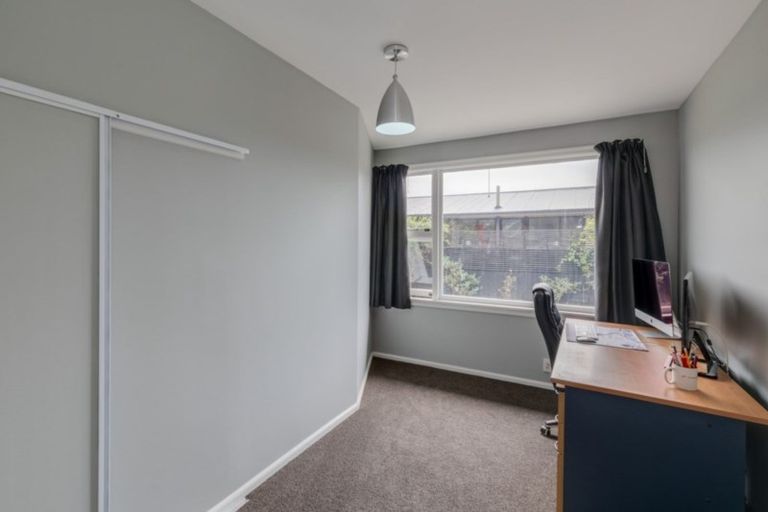 Photo of property in 126 Effingham Street, North New Brighton, Christchurch, 8083