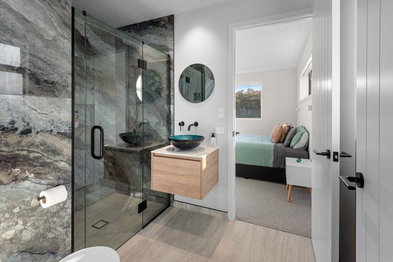 Photo of property in 7 Rihi Paea Rise, Ngunguru, 0173