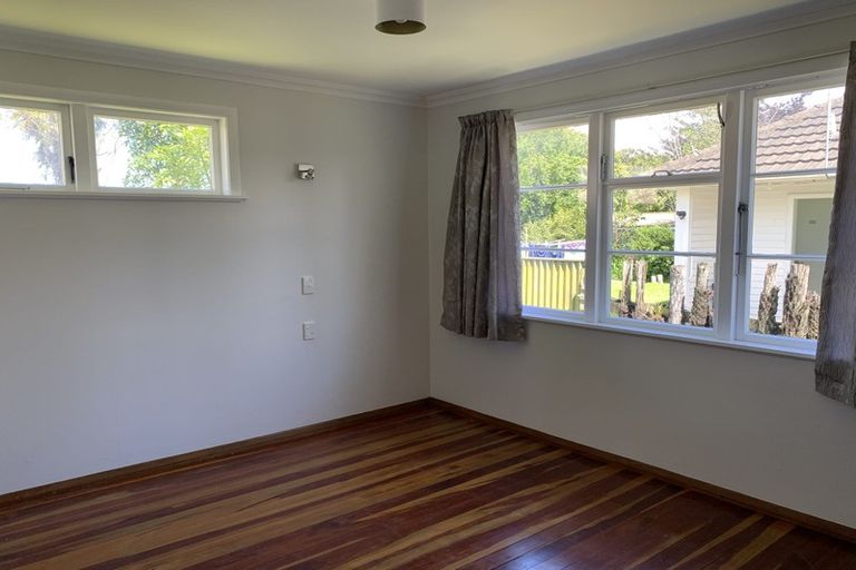 Photo of property in 28 Saint Annes Street, Levin, 5510