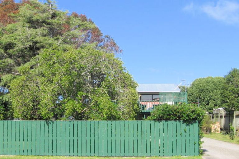 Photo of property in 44 Simpson Road, Papamoa Beach, Papamoa, 3118