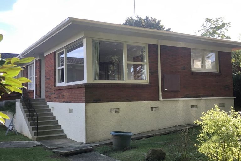 Photo of property in 2 Totara Grove, Hillcrest, Auckland, 0627