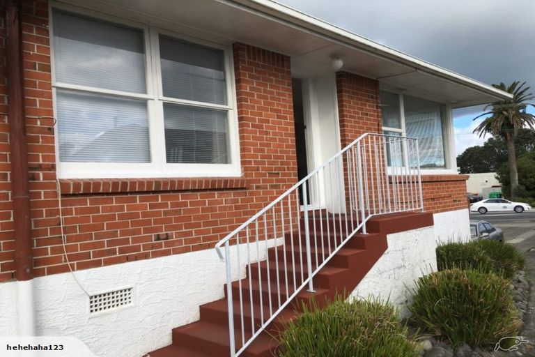 Photo of property in 1/238 Lake Road, Hauraki, Auckland, 0622