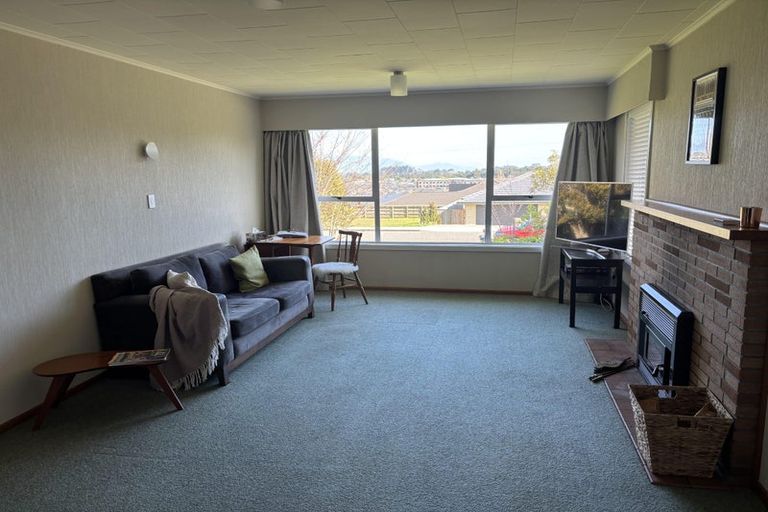 Photo of property in 45 Huia Street, Waikanae, 5036