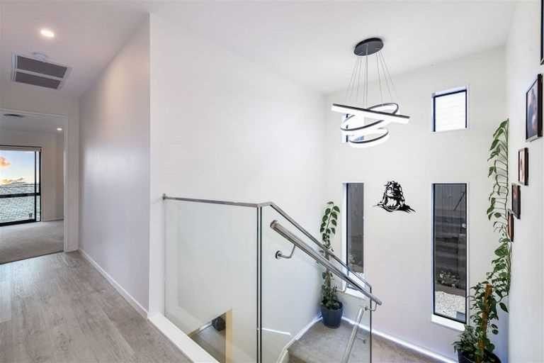 Photo of property in 14a Mantra Road, Massey, Auckland, 0614