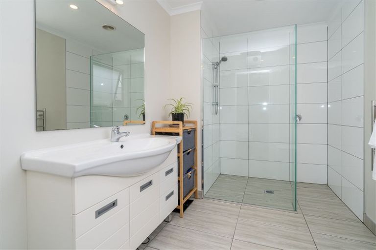 Photo of property in 4a Henderson Street, Mornington, Dunedin, 9011