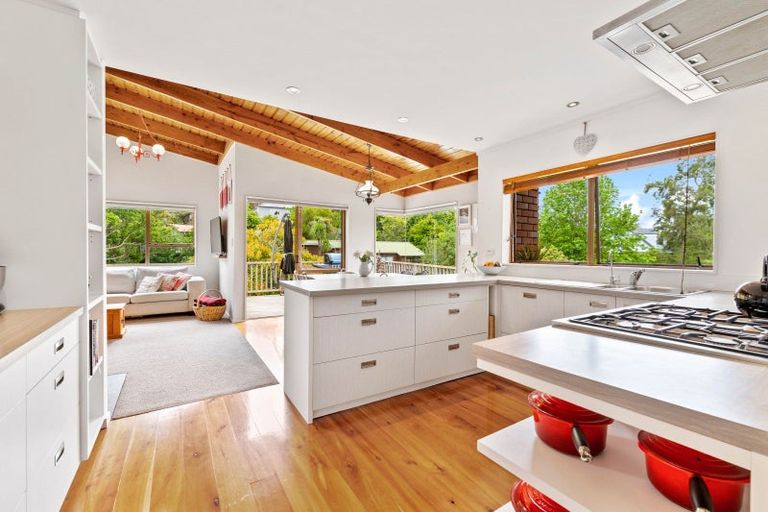 Photo of property in 1/1 Flavia Close, Torbay, Auckland, 0630