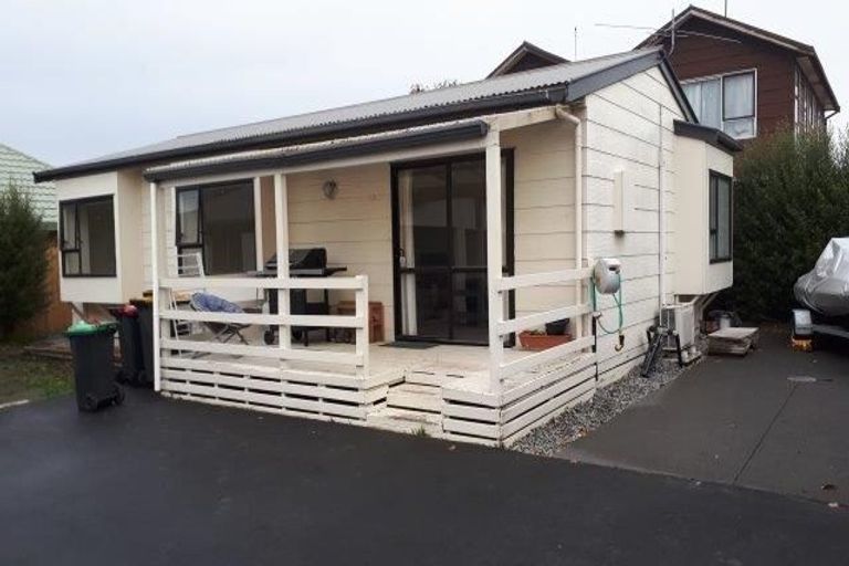 Photo of property in 16a Peer Street, Upper Riccarton, Christchurch, 8041