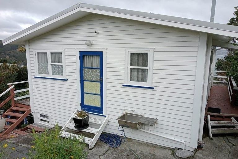 Photo of property in 10 Ogilvy Terrace, Plimmerton, Porirua, 5026