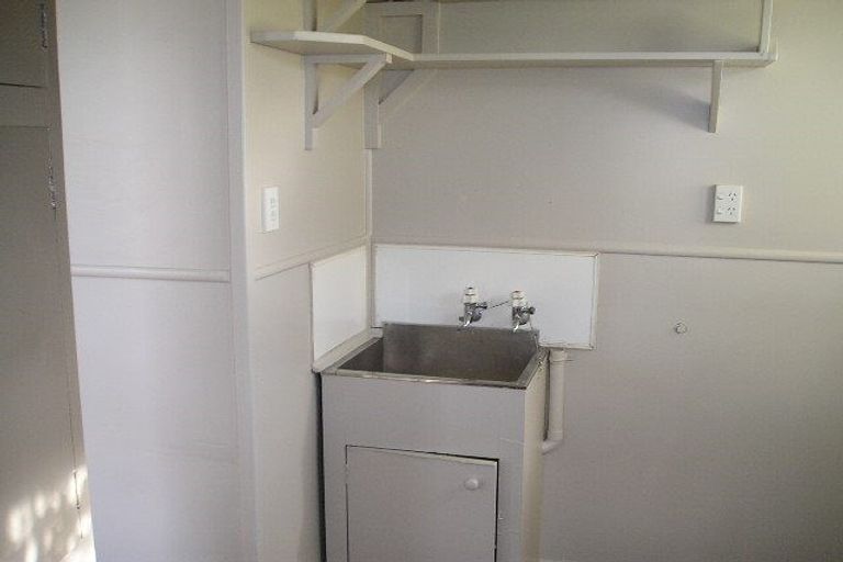 Photo of property in 3 Vicki Street, Sockburn, Christchurch, 8042