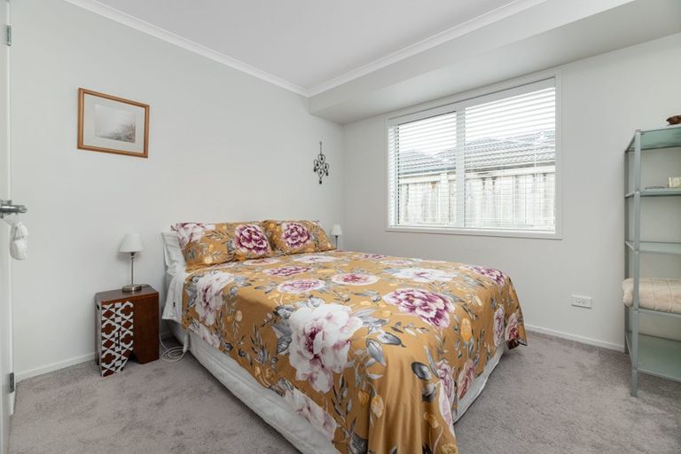 Photo of property in 33 Teal Place, Pyes Pa, Tauranga, 3112