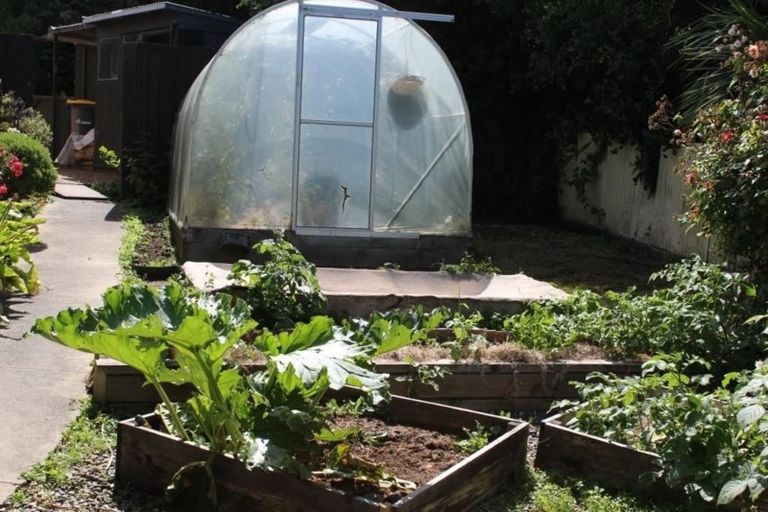 Photo of property in 104 Neidpath Road, Mornington, Dunedin, 9011