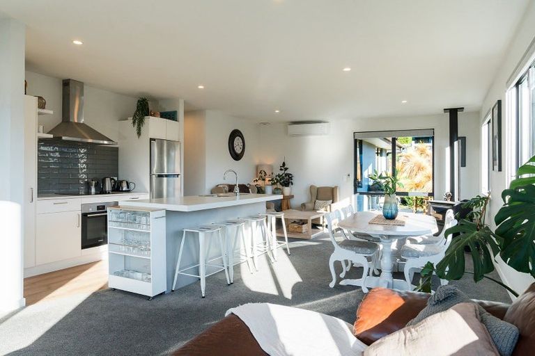 Photo of property in 39 Obelisk Street, Wanaka, 9305