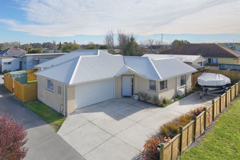Photo of property in 1 Casa Blanca Lane, Burwood, Christchurch, 8083