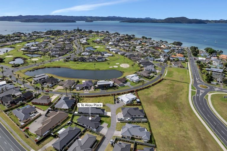 Photo of property in 1 Te Akau Place, One Tree Point, 0118