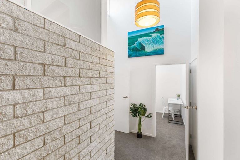 Photo of property in 1/35 Swanson Road, Henderson, Auckland, 0610