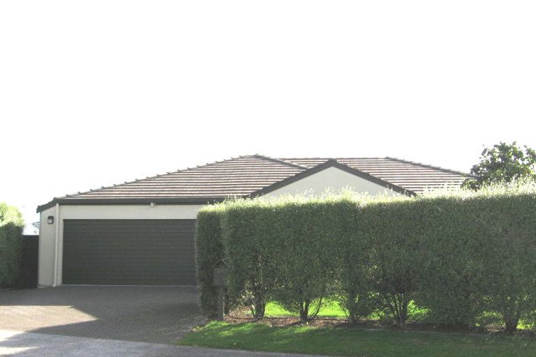 Photo of property in 27 Maurice Borich Place, Henderson, Auckland, 0610