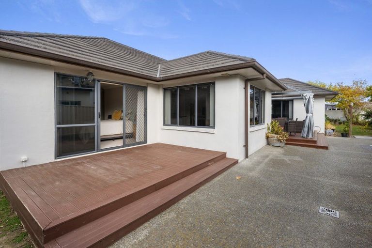 Photo of property in 15 Pinotage Drive, Greenmeadows, Napier, 4112