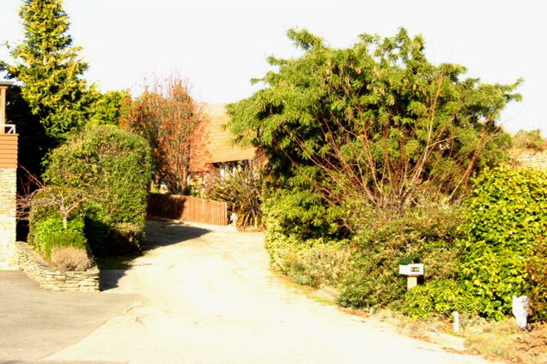 Photo of property in 738 Peninsula Road, Kelvin Heights, Queenstown, 9300