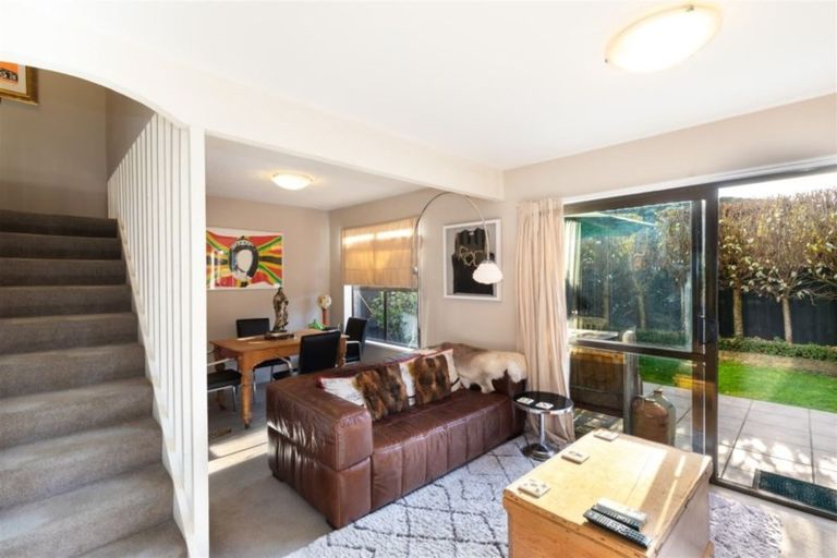 Photo of property in 2/23 Blair Avenue, Papanui, Christchurch, 8053