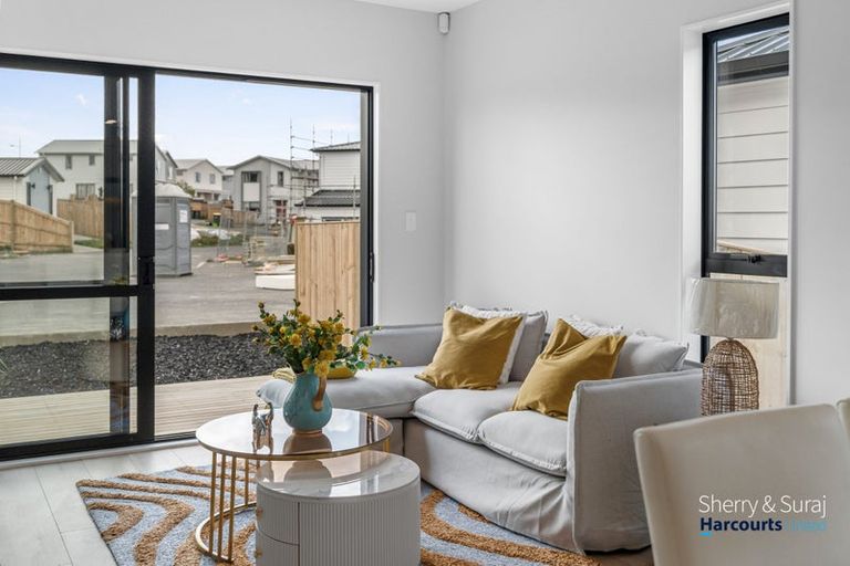 Photo of property in 71 Tributary Parade, Karaka, Papakura, 2113