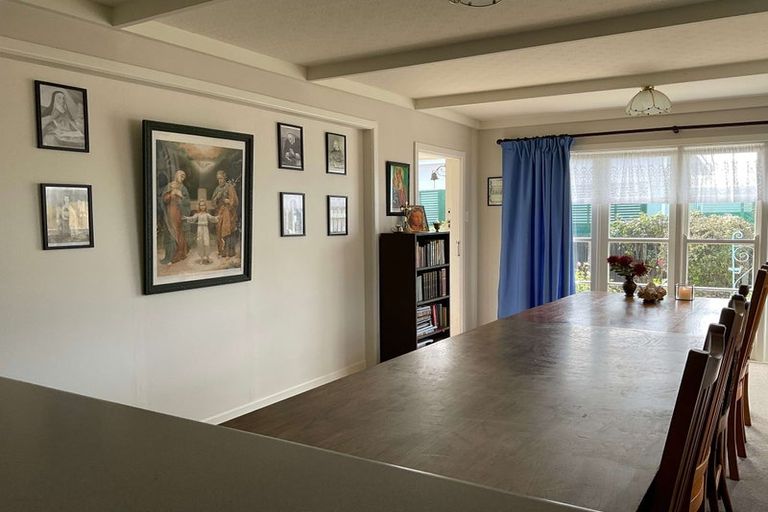 Photo of property in 73 Dunns Avenue, The Pines Beach, 7630