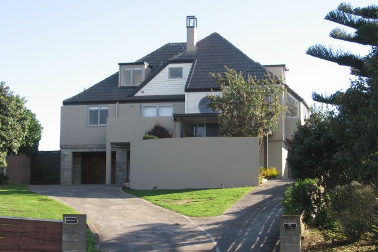 Photo of property in 131 Tutere Street, Waikanae Beach, Waikanae, 5036