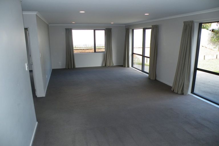 Photo of property in 12 Barwick Place, Stanmore Bay, Whangaparaoa, 0932