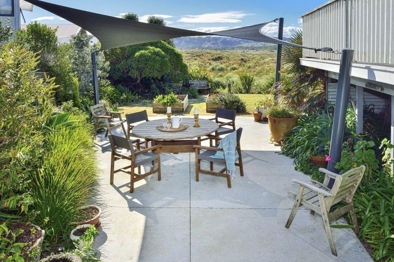 Photo of property in 2 Koura Crescent, Mahia, Nuhaka, 4198