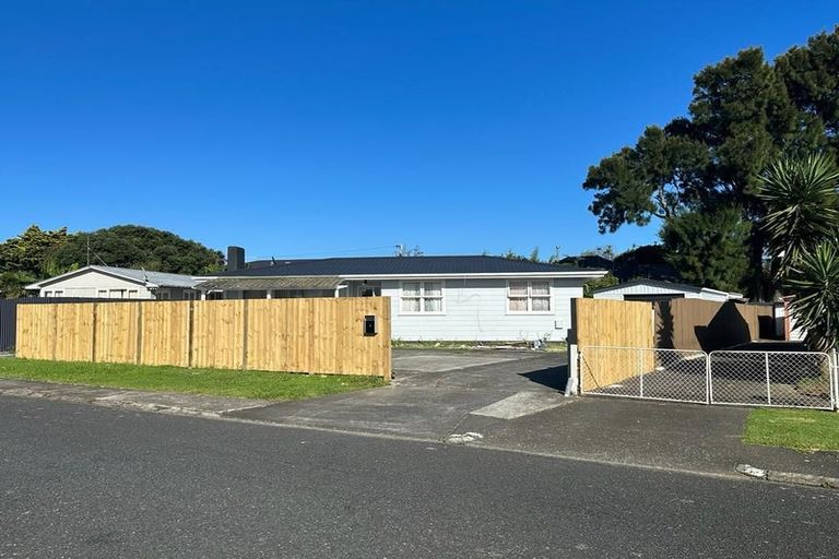 Photo of property in 4 Kambalda Street, Mangere Bridge, Auckland, 2022