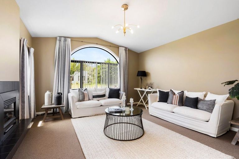 Photo of property in 107 Arataki Road, Havelock North, 4130