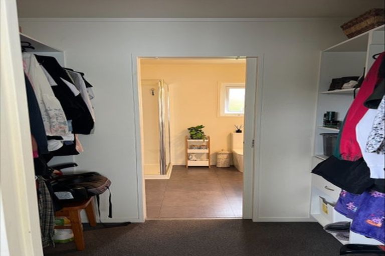 Photo of property in 38 Charlotte Street, Stanmore Bay, Whangaparaoa, 0932