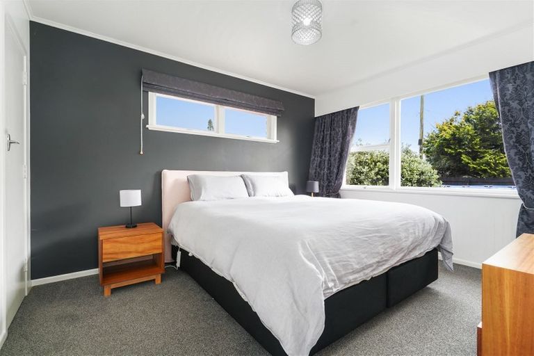 Photo of property in 42 Storey Avenue, Forest Lake, Hamilton, 3200