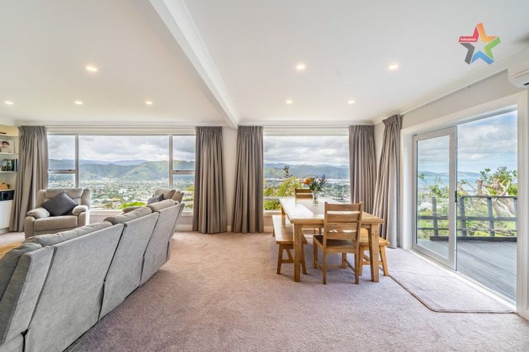 Photo of property in 79 Miromiro Road, Normandale, Lower Hutt, 5010