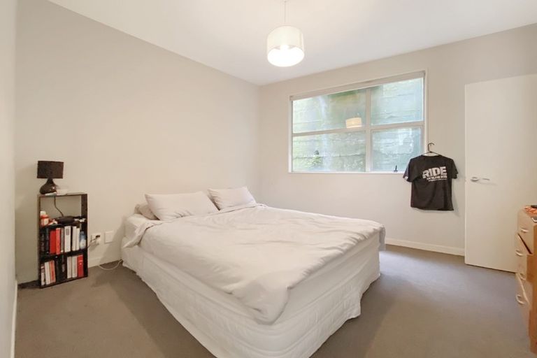 Photo of property in 8/30 Hanson Street, Mount Cook, Wellington, 6021