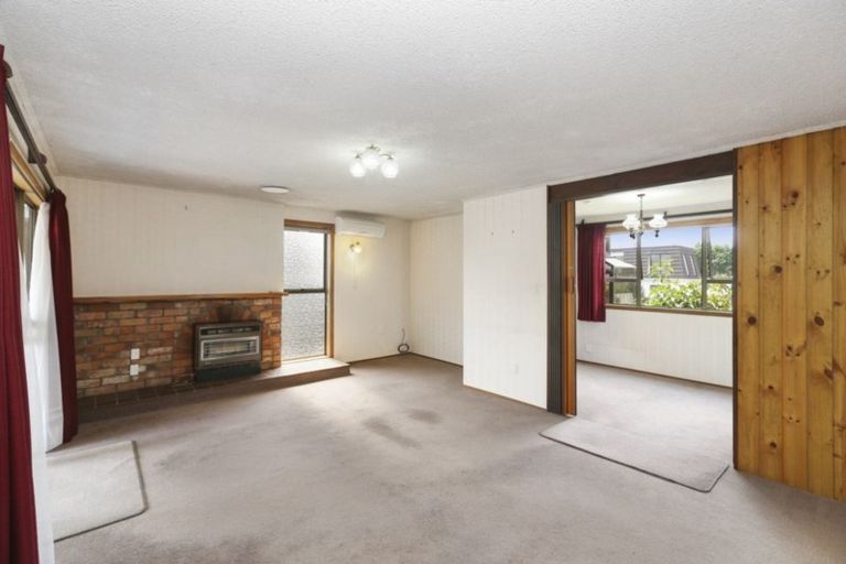 Photo of property in 77 Cressida Avenue, Stratford, 4332