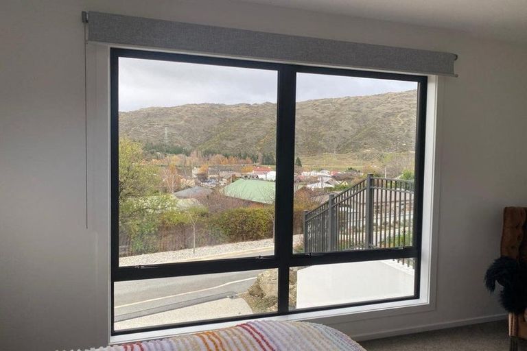 Photo of property in 28 Naylor Street, Clyde, 9330