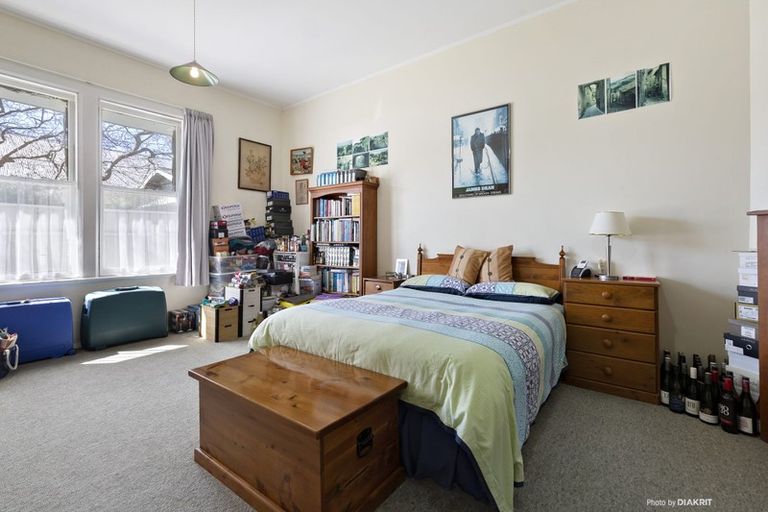 Photo of property in 213 The Parade, Island Bay, Wellington, 6023