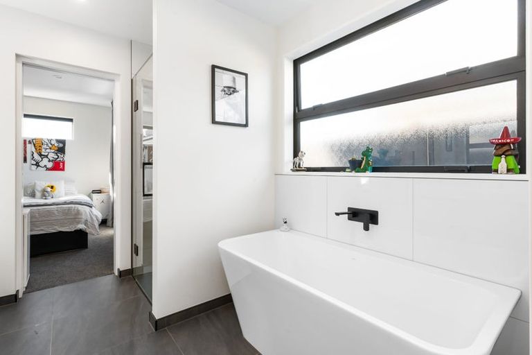 Photo of property in 31 Blue Jacket Drive, Halswell, Christchurch, 8025